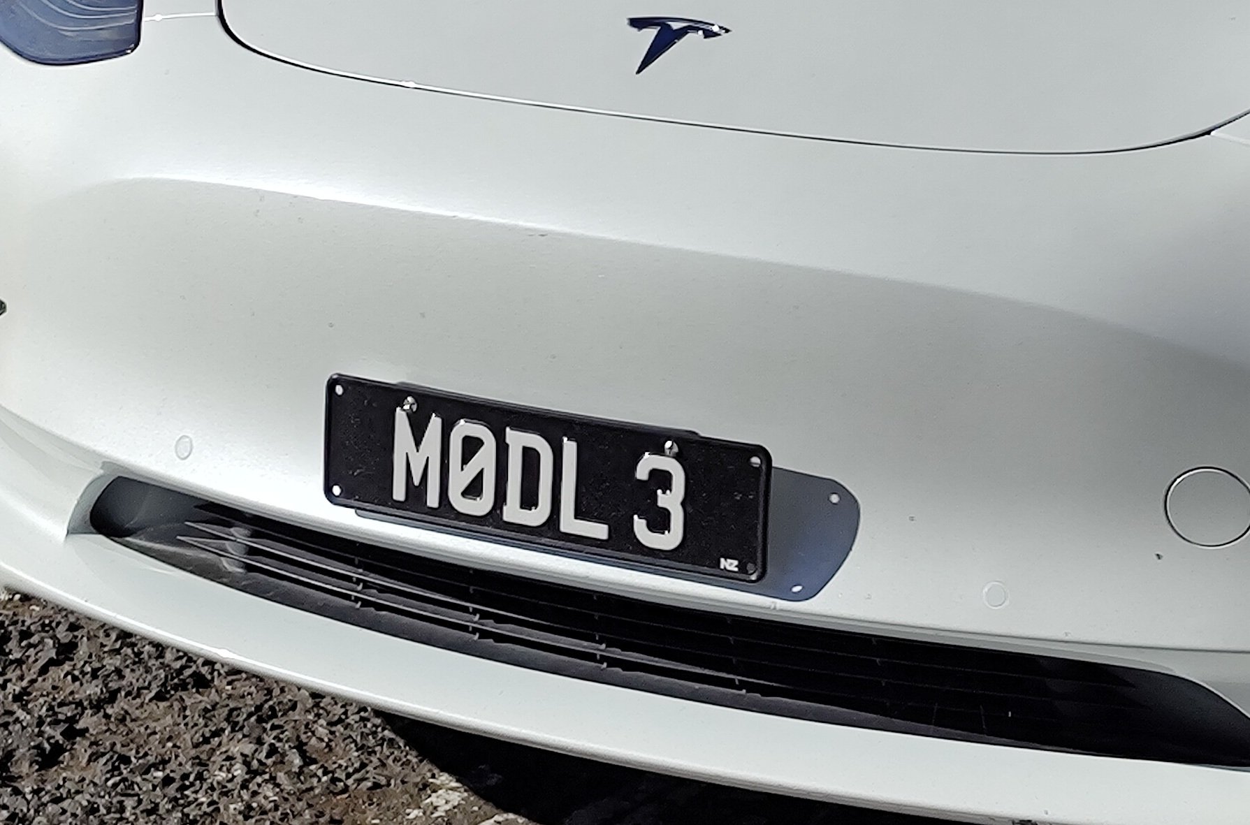 M0DL3 Personalised Plate